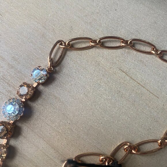 Mariana Flower Crystal Rose Gold Plated Champagne Blush Statement Necklace NWT - Picture 11 of 11